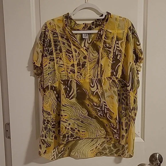 Sash flowy patterned top - Picture 1 of 6